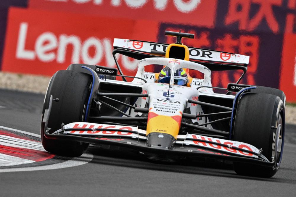 图片报：瓜帅对埃切韦里的情况不满，球员冬窗可能被租回河床